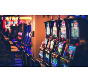 Why Do People Love Playing Online Slots?